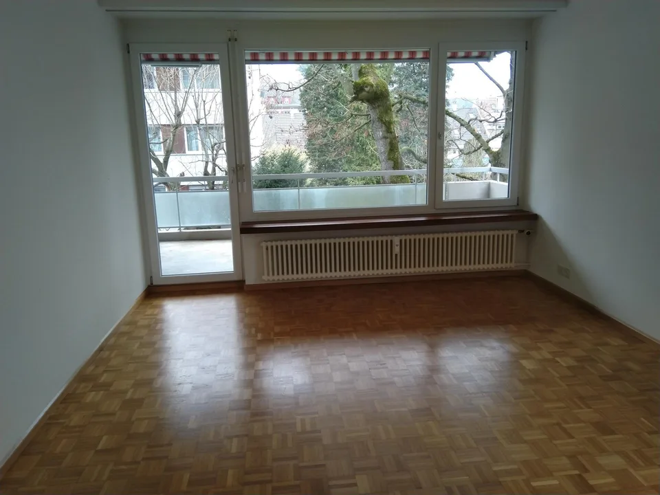 Schöne Wohnung in der Nähe vom Dorfzentrum Riehen