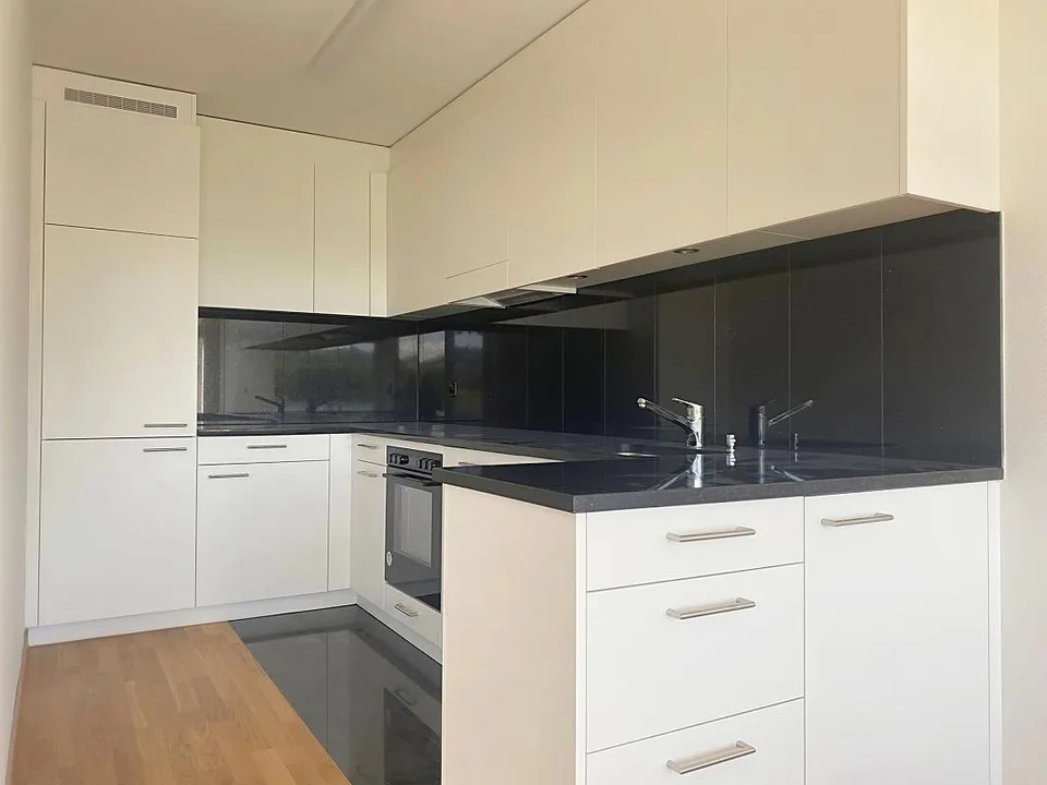 Wunderschöne 3.5 Zimmer Wohnung mit Aussicht ins Grüne
