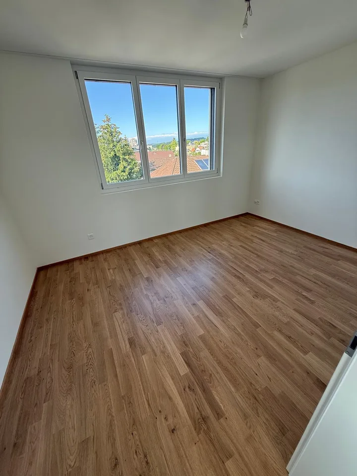 Moderne und lichtdurchflutete Wohnung – Foto 6 von 6