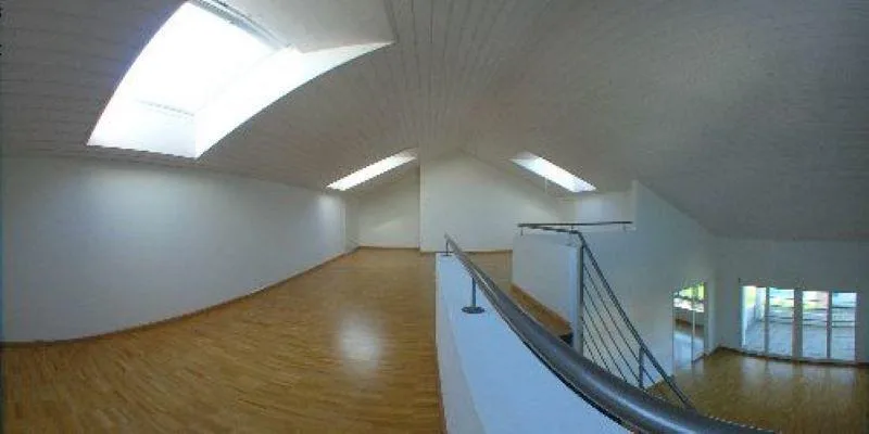 Sonnige Wohnung mit grosser Galerie