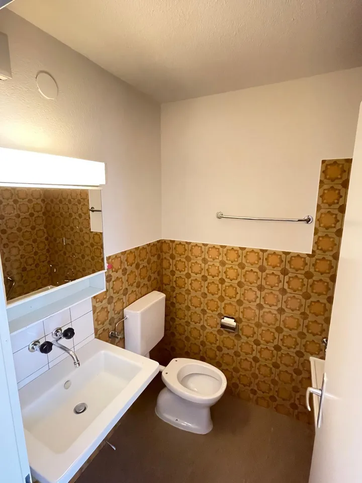 1 Zimmer Wohnung mit Balkon