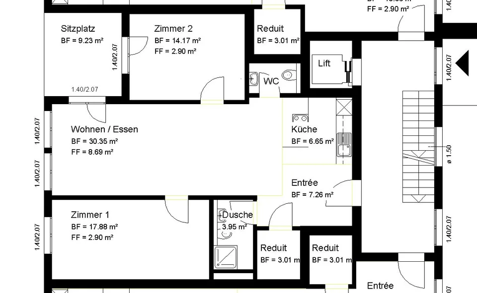 Moderne Wohnung mit gedecktem Balkon
