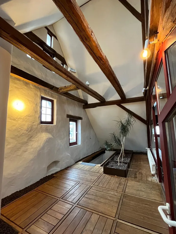 4-Zimmer-Dachwohnung Fischerhaus 15. Jh direkt am Rhein