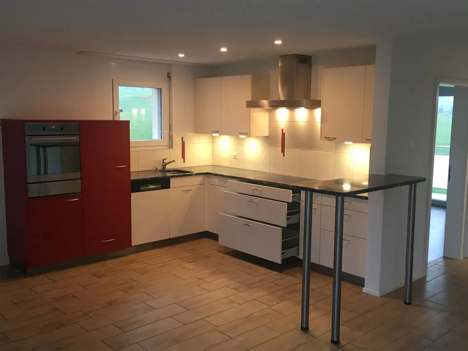 4,5 Zimmer Wohnung in 3.Fam.Haus, 1.Stock, schön, hell, im Grünen