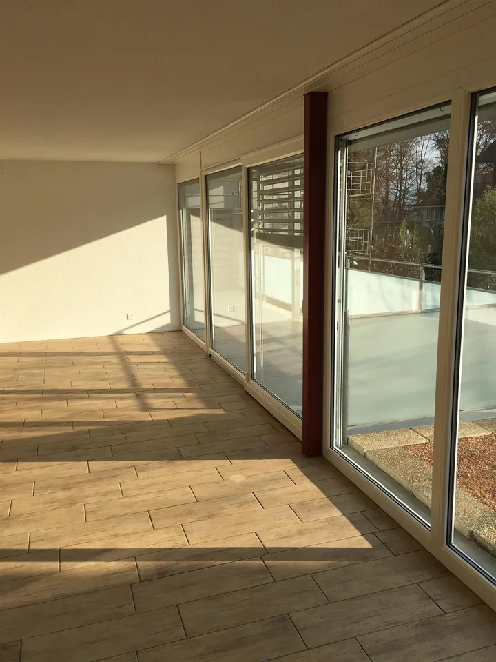 4,5 Zimmer Wohnung in 3.Fam.Haus, 1.Stock, schön, hell, im Grünen
