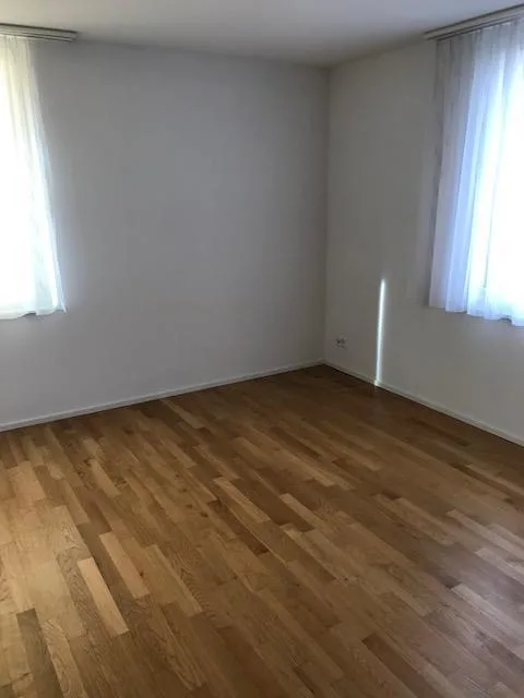 Schöne 3 1/2 Zimmer Wohnung zu vermieten
