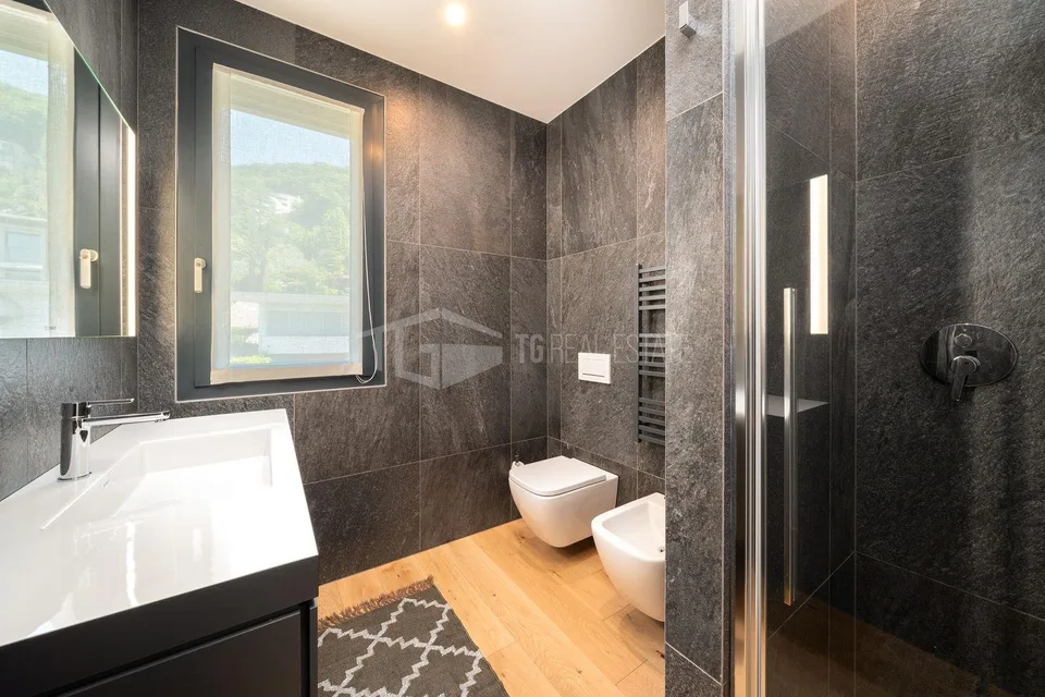 PENTHOUSE MIT ATEMBERAUBENDEM SEEBLICK IN MONTAGNOLA – Foto 9 von 11