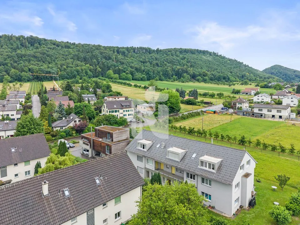 Familienfreundliche Maisonettewohnung mit grossem Balkon und wunderschöner Weitsicht