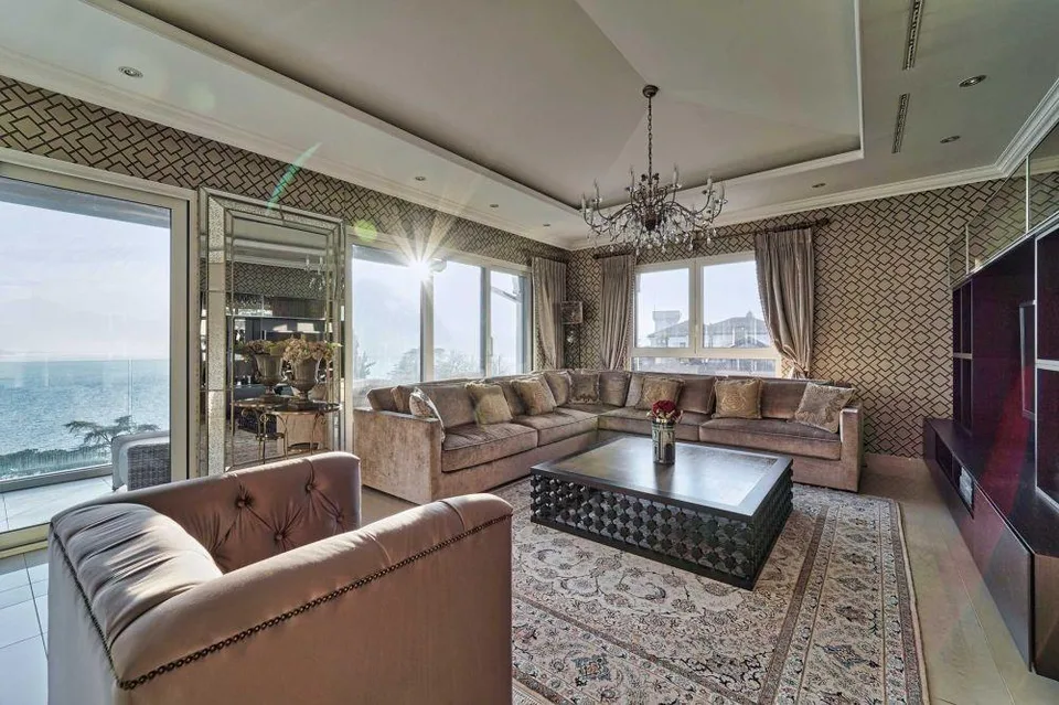 Elegant luxury penthouse with panoramic lake view | Elegantes Luxus... – photo 7 of 14
