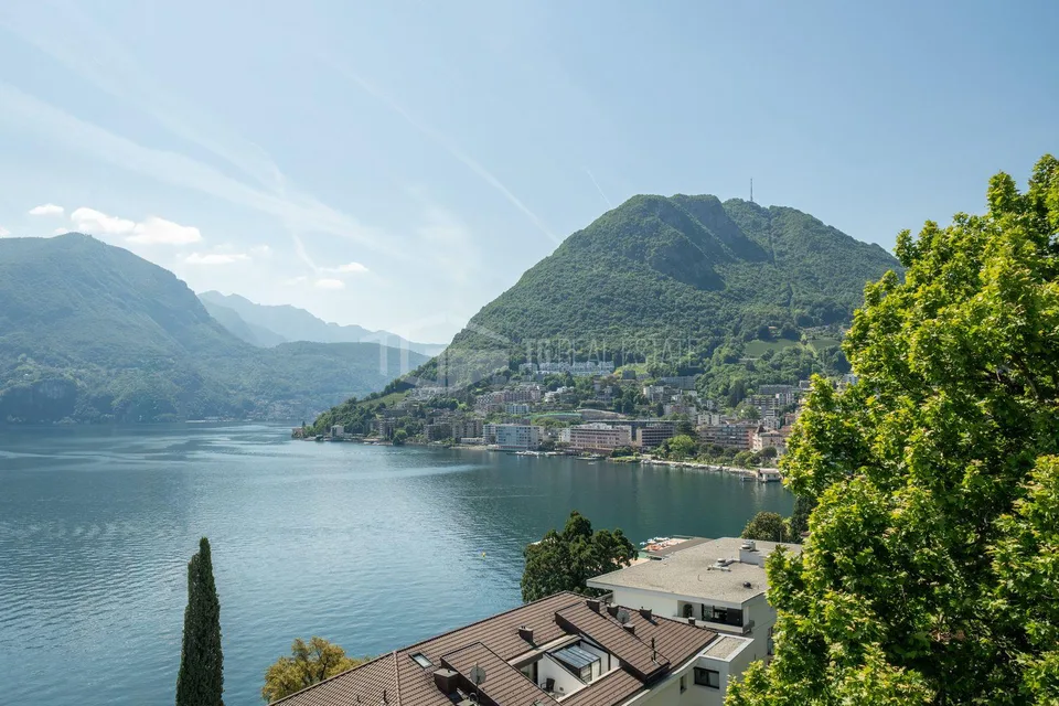 ELEGANT 12TH FLOOR PENTHOUSE IN THE HEART OF LUGANO | ELEGANTE ATTI... – Foto 12 von 13