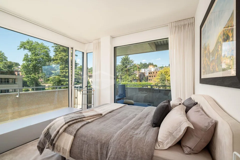 ELEGANT 12TH FLOOR PENTHOUSE IN THE HEART OF LUGANO | ELEGANTE ATTI... – Foto 8 von 13