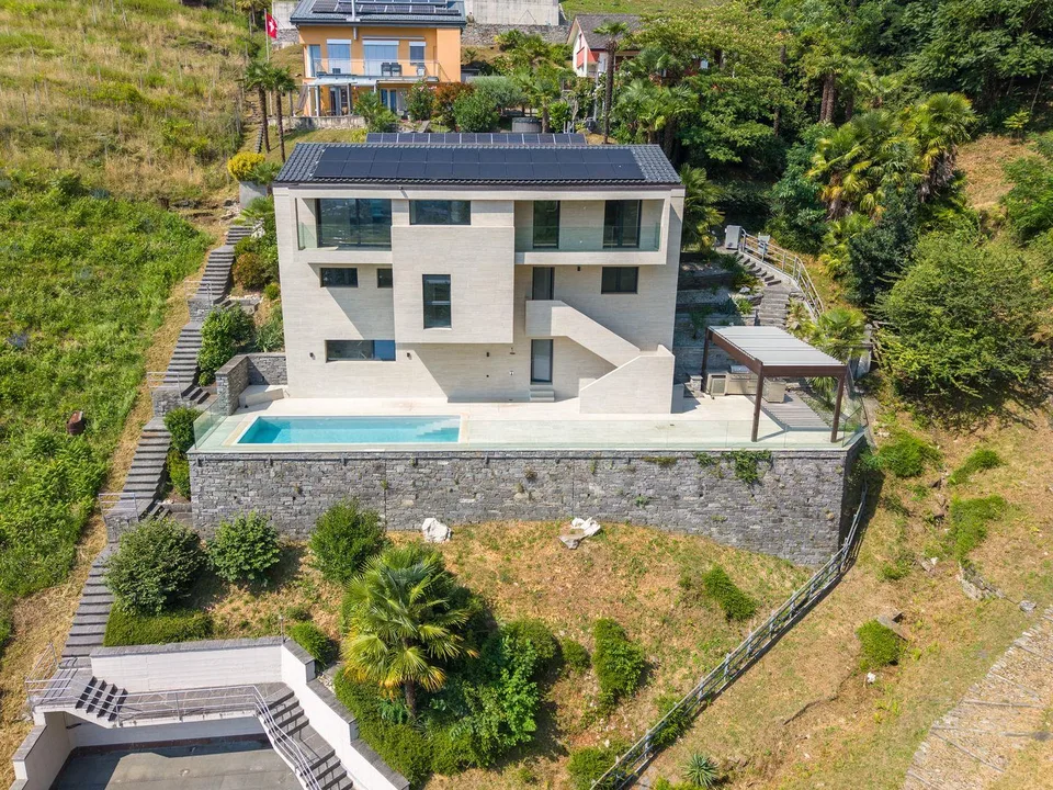 Villa Teresa: A Dream Home with Breathtaking Lake Views | Villa Ter...