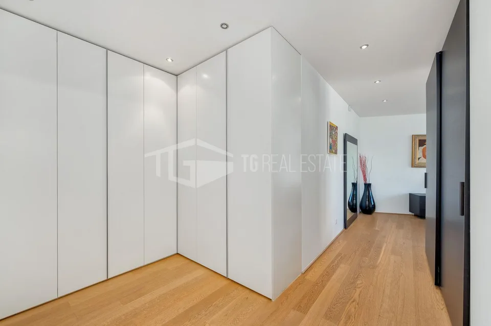 4.5 locali da sogno con terrazze vista lago | 4.5 dream rooms with ...