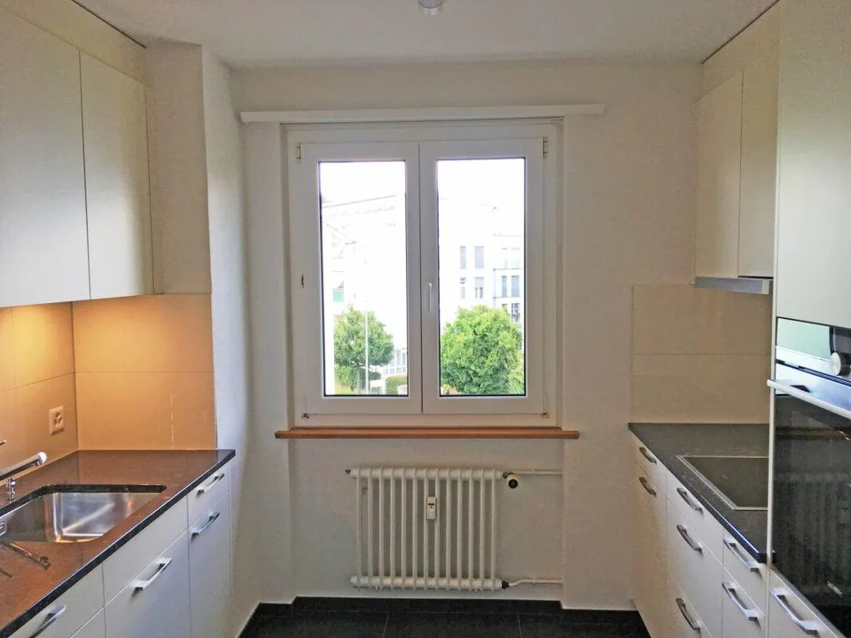 Habitat charmant avec balcon ensoleillé