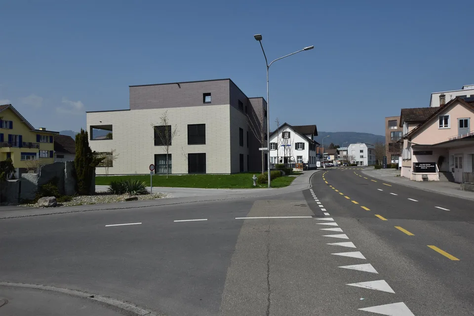 Einstellplatz in Tiefgarage zu vermieten
