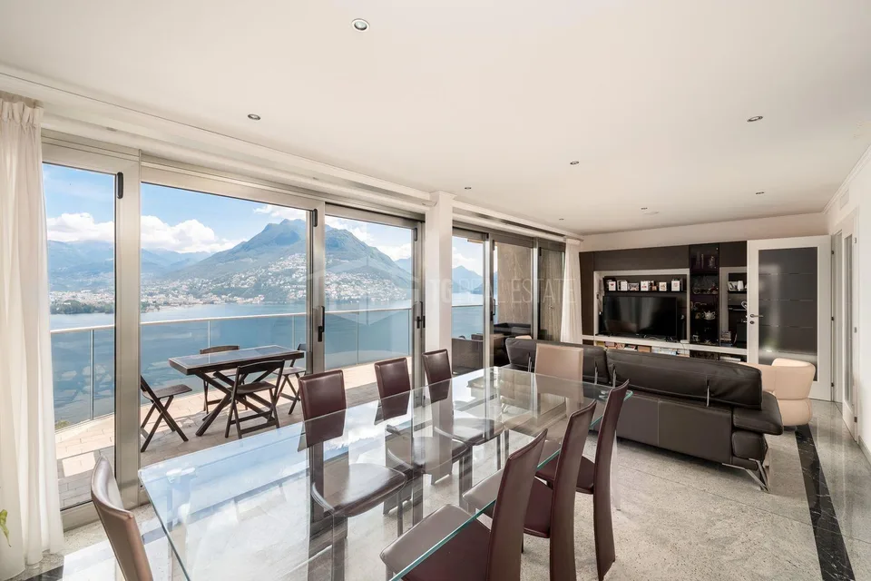 ATTICO DI 5.5 LOCALI CON MERAVIGLIOSA VISTA LAGO | 5.5-ROOM PENTHOU...