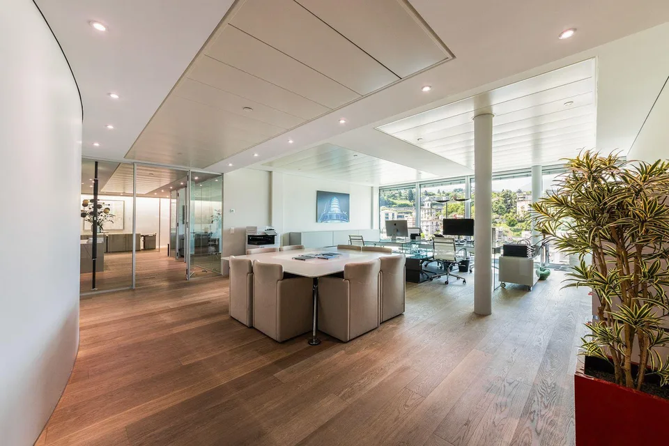 UFFICIO DI RAPPRESENTAZA CON VISTA LAGO | REPRESENTATIVE OFFICE WIT... – Foto 6 von 10