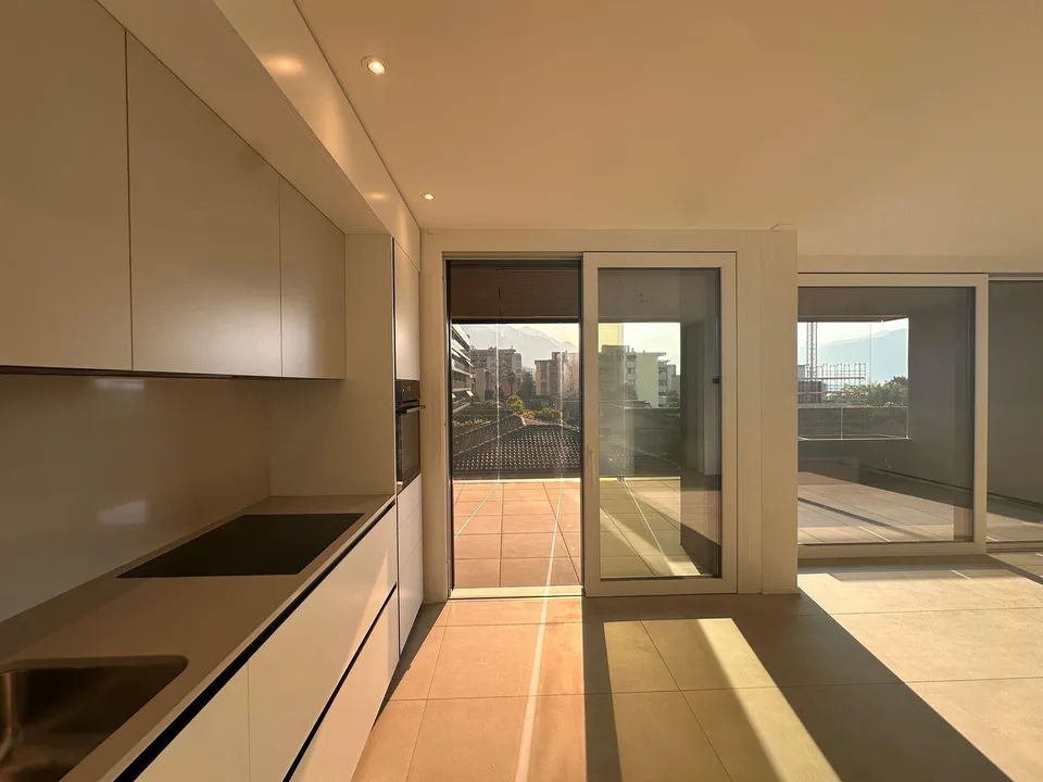 Ruhig wohnen mit Seeblick – Elegante 2.5-Zimmer-Wohnung in Minusio – Foto 12 von 20