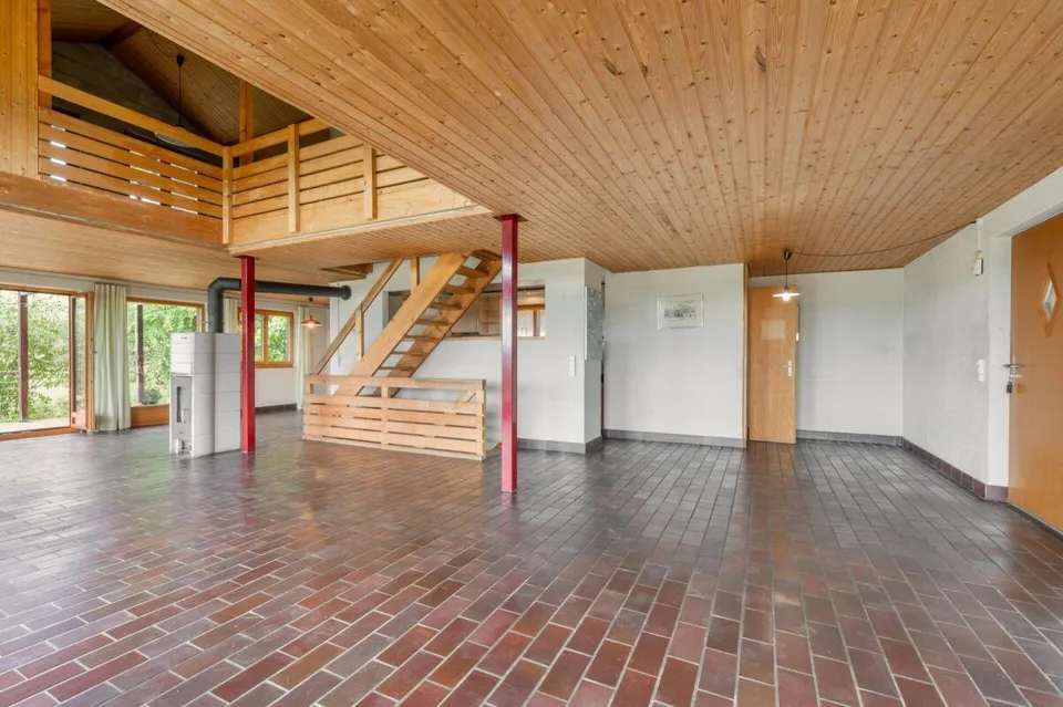 Casa unifamiliare di 6,5 locali con molto spazio, comfort e una vista da sogno – foto 7 di 17