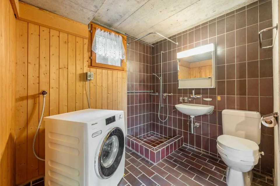 Casa unifamiliare di 6,5 locali con molto spazio, comfort e una vista da sogno – foto 14 di 17
