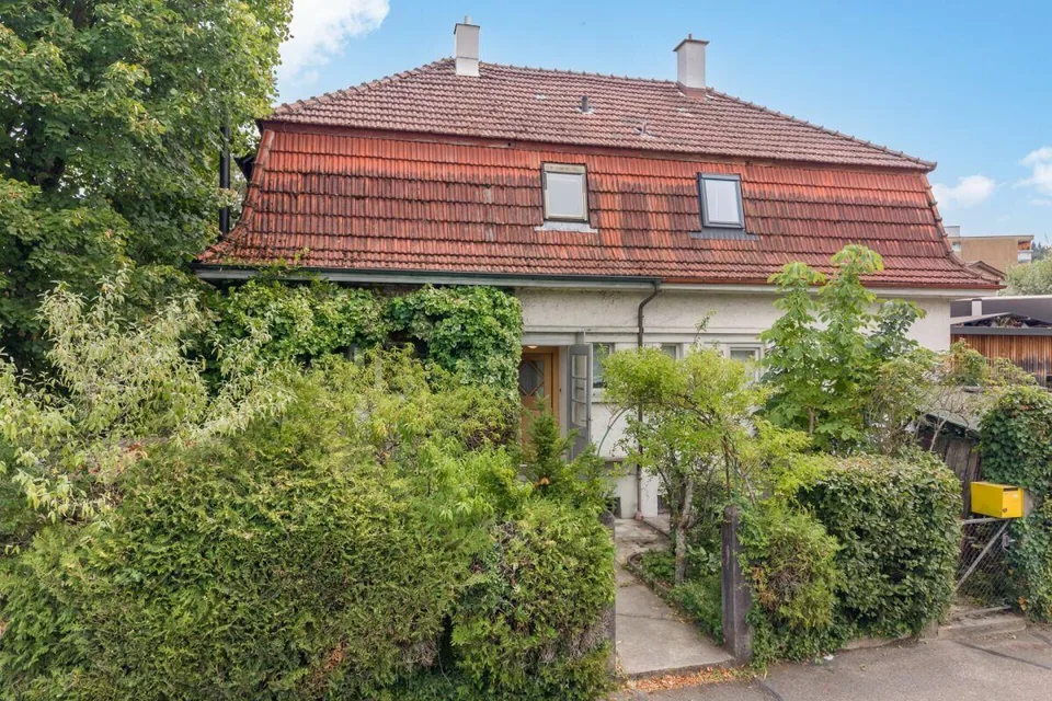 Doppeleinfamilienhaus mit grossem, idyllischen Gartenparadies in St...