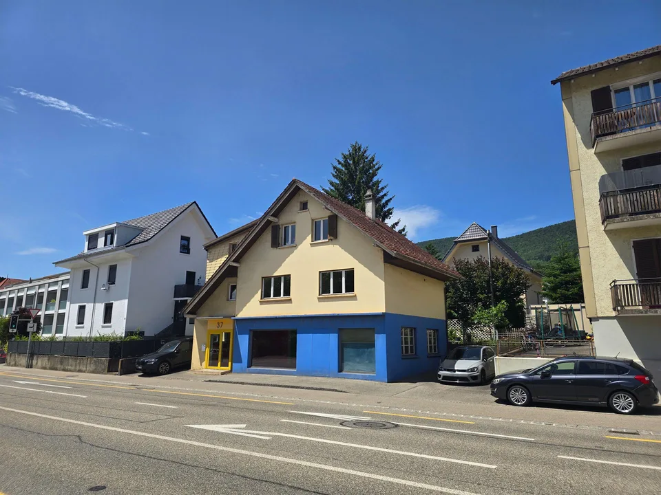 Renovationsbedürftiges Wohn- und Geschäftshaus an bester Passantenlage