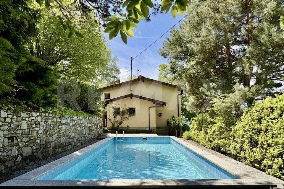 Elegante villetta con piscina e vista panoramica sul Monte Lema ad Aranno – foto 6 di 13