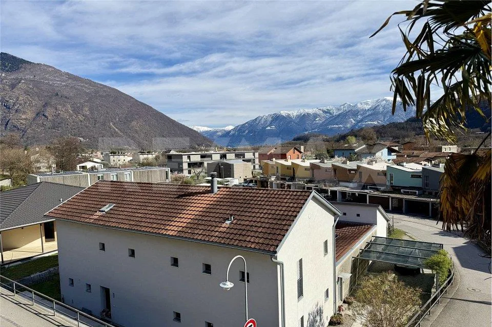 Doppia opportunità a Verscio con appartamenti ristrutturati e vista – foto 7 di 13