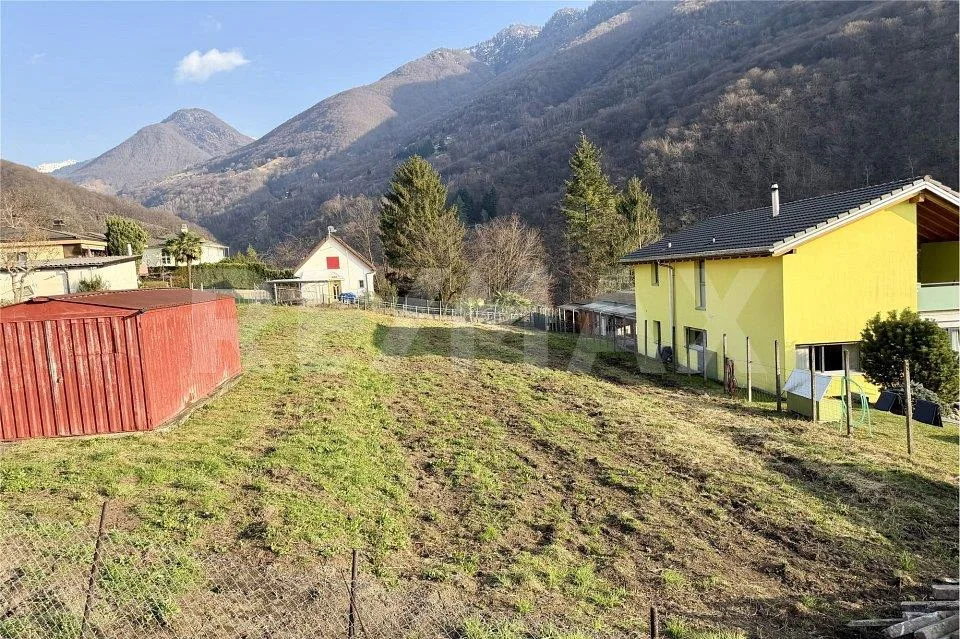 Terreno edificabile pianeggiante in posizione strategica a Pianezzo... – Foto 6 von 13