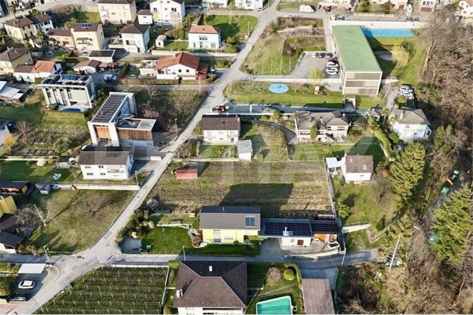 Terreno edificabile pianeggiante in posizione strategica a Pianezzo... – Foto 13 von 13