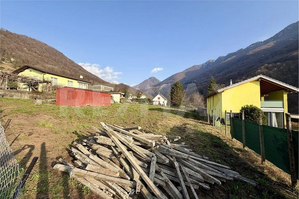 Terreno edificabile pianeggiante in posizione strategica a Pianezzo... – Foto 11 von 13