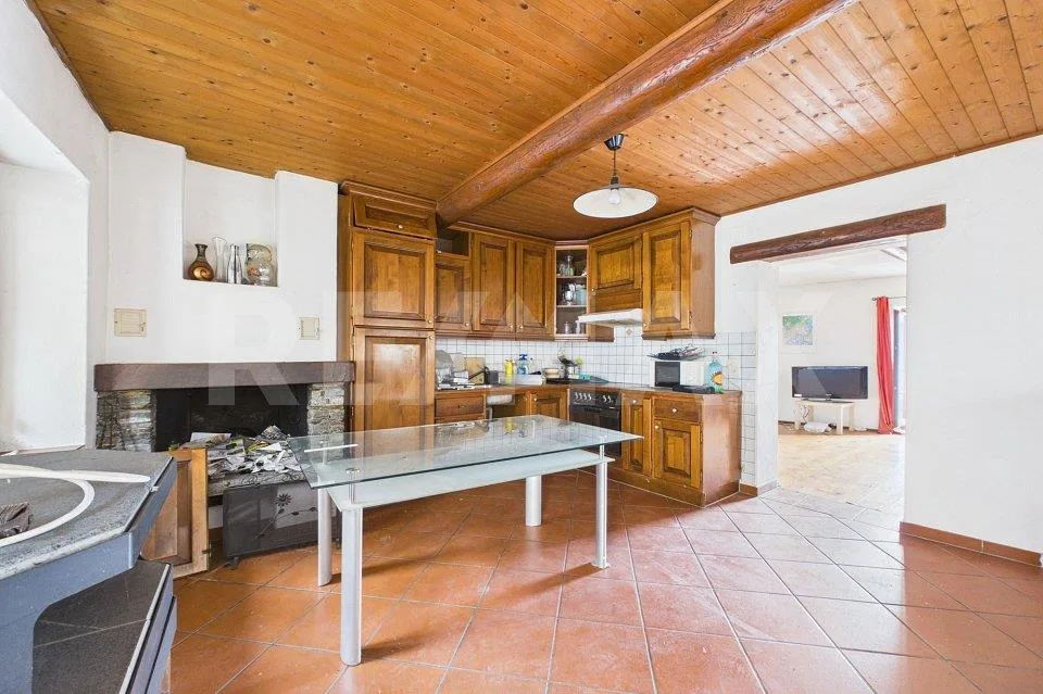 Casa di nucleo con vista lago da ristrutturare – charme autentico a... – Foto 11 von 13