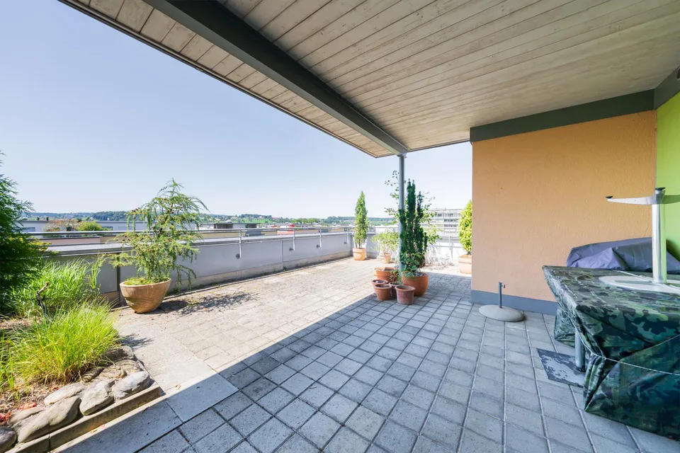 2.5-Zimmerwohnung  mit grosszügiger Dachterrasse