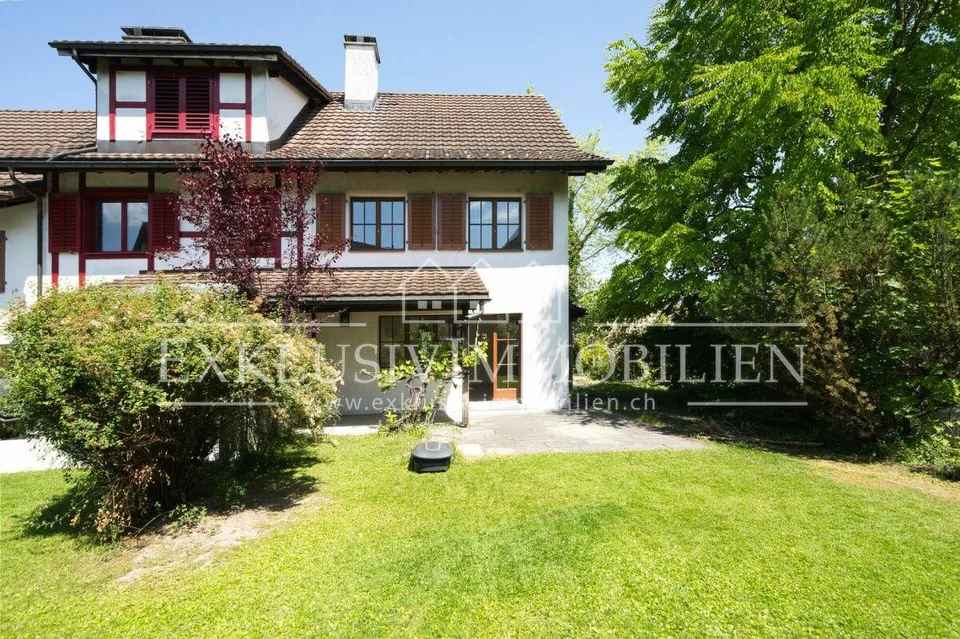 Charmantes und grosszügiges Zuhause mit paradiesischem Garten