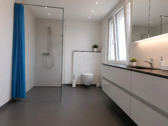 6 Zimmer Maissonette mit grossem Balkon