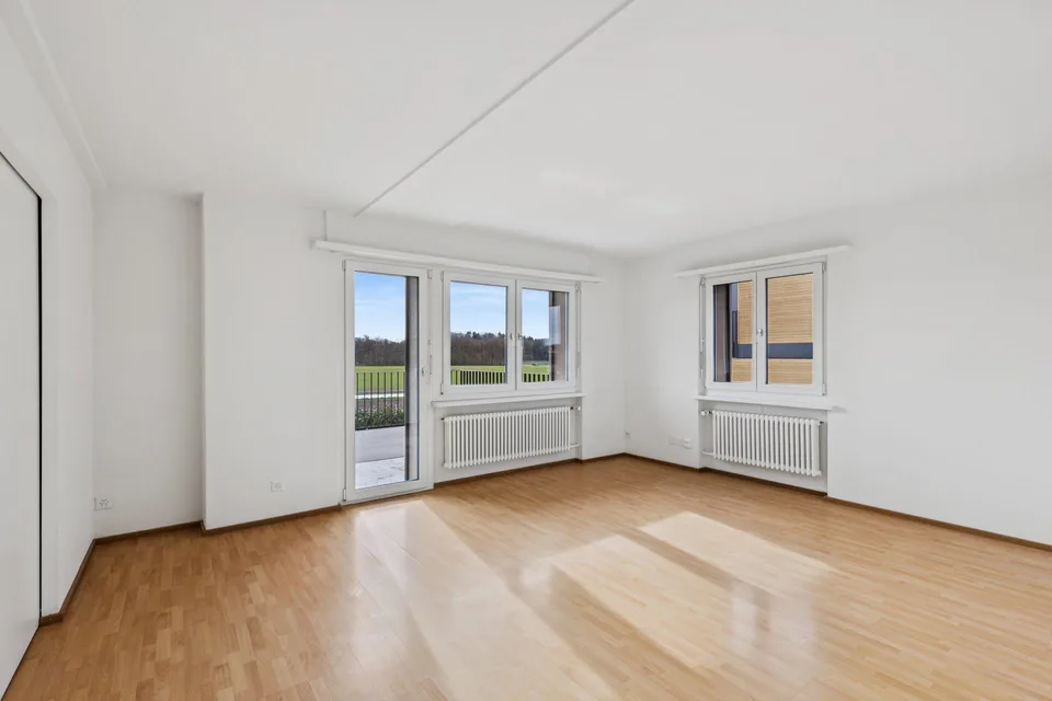Sonnige Wohnung mit grosser Terrasse und Weitsicht an bester Lage