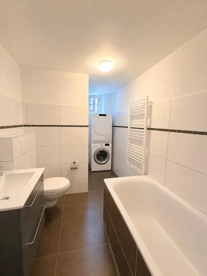 Zentrale 3.5-Zimmer-Wohnung im Hochparterre mit grossem Balkon