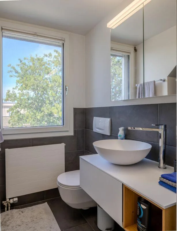 Alteresgerecht wohnen: Grosszügige 4.5 Z' Dachwohnung mit Lift und ...