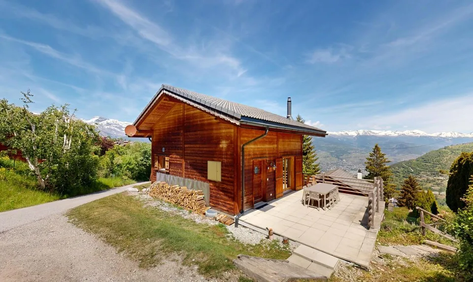 Charmant chalet à Haute-Nendaz avec vue imprenable