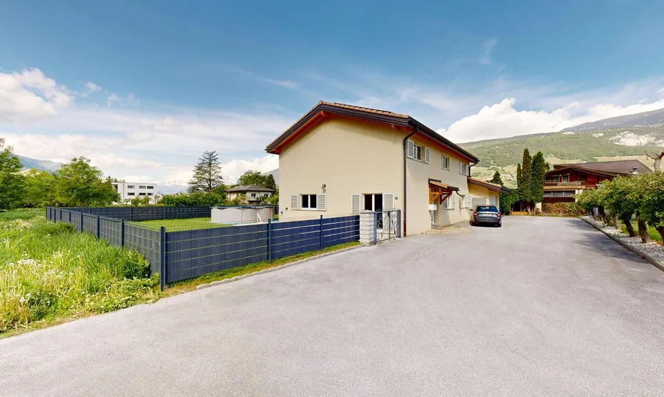 Spacieuse maison individuelle aux beaux volumes