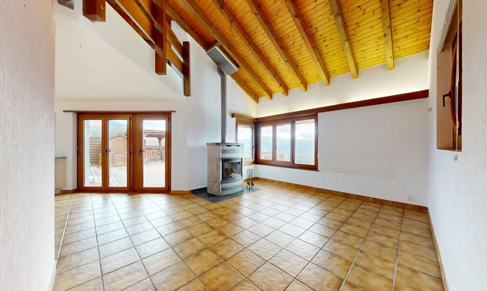 Casa spaziosa 8.5 + appartamento indipendente 2.5 con vista libera