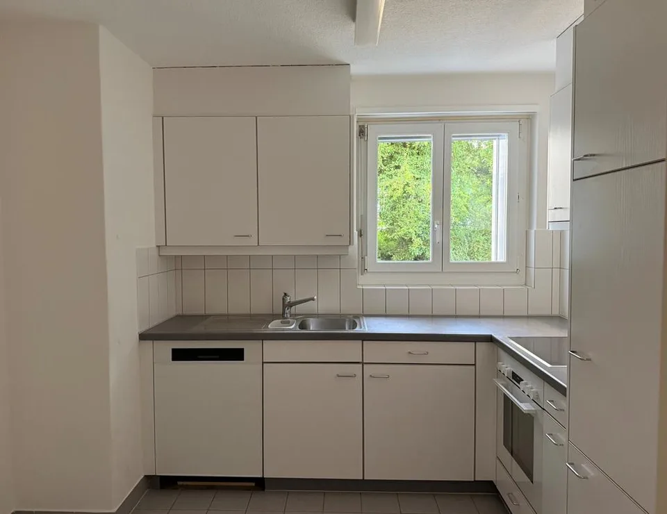 Charmante Wohnung mit Balkon zu vermieten ...