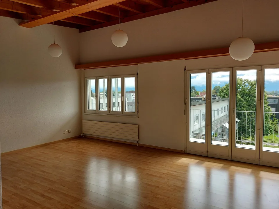 Funktionale und pflegeleichte 2 1/2 Zimmer-Wohnung (Alterswohnung)