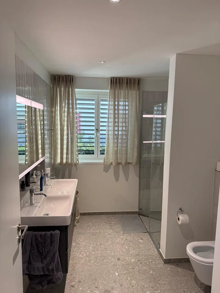 Hochwertige und moderne Neubauwohnung an zentraler Lage