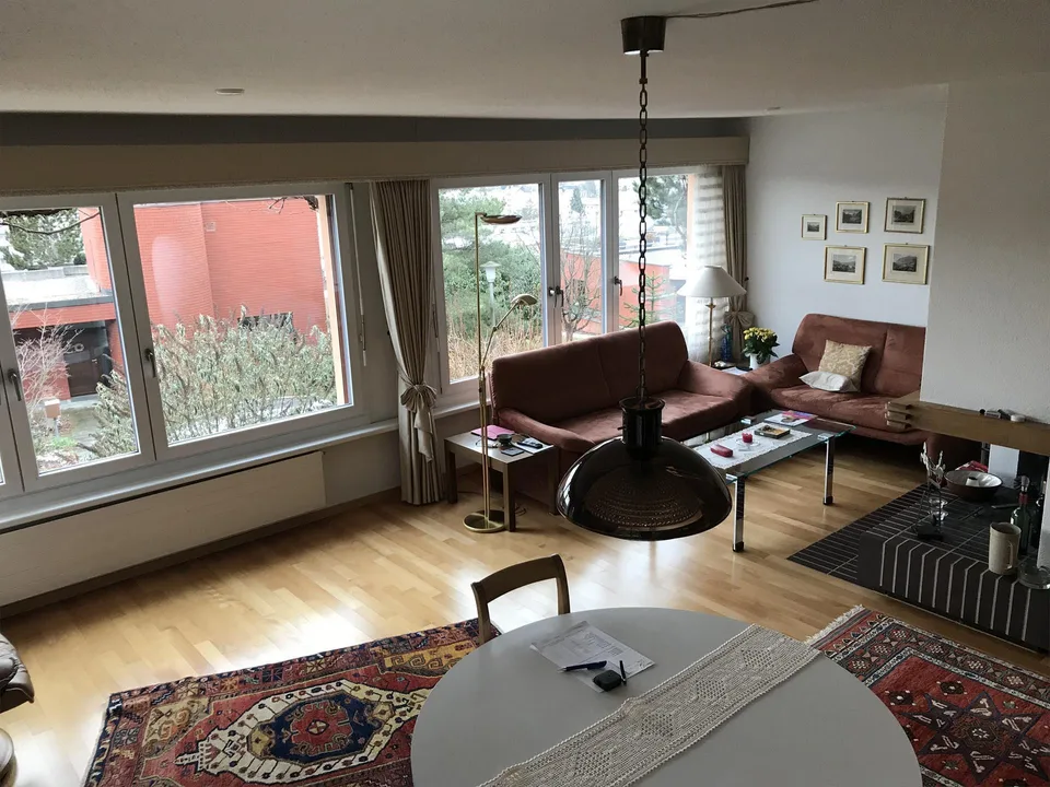 Haus mit Aussicht am Waldrand