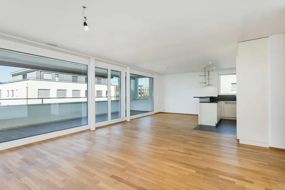 Lichtdurchflutete 4.5-Zimmer-Wohnung an zentraler Lage