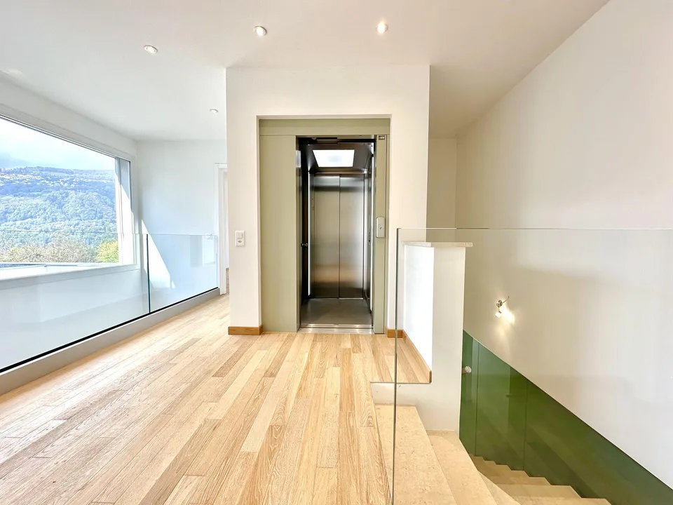 Villa da sogno a Lugano con 6,5 locali e vista mozzafiato