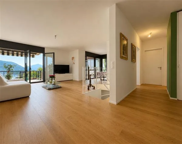 Castagnola: 5.5-Room Duplex Apartment
