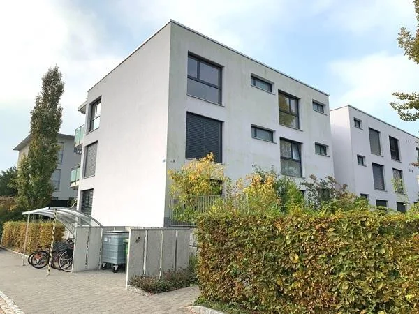 LAGERRAUM AN RUHIGER LIEGENSCHAFT