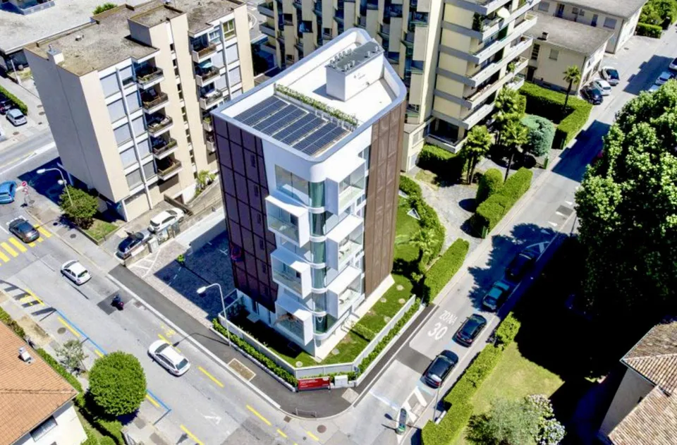 NEW FURNISHED PENTHOUSE WITH ROOF GARDEN | NUOVO ATTICO ARREDATO CO...